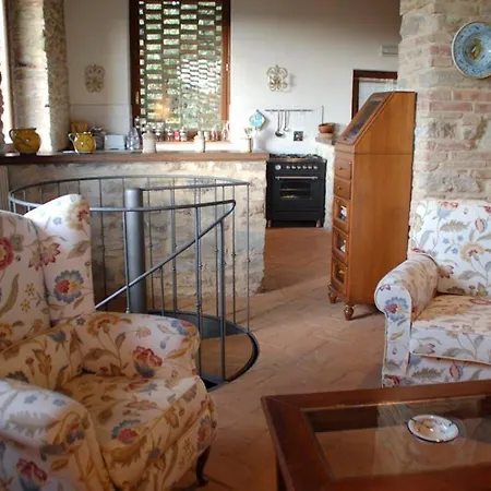 公寓 Casole D'elsa Sleeps 4 Pool Wifi Villore